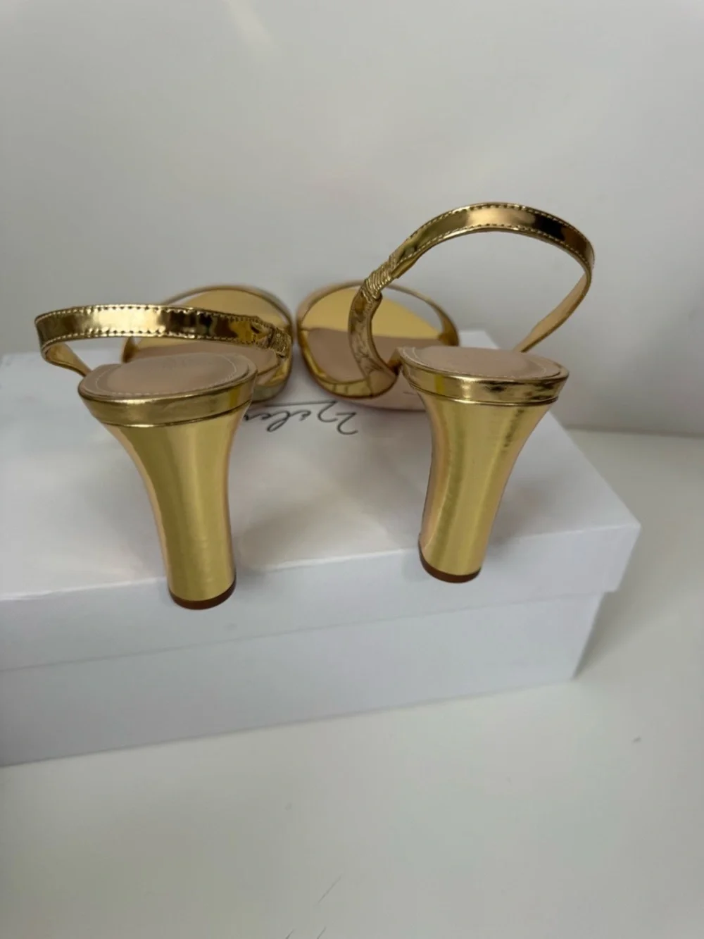 22ÉLEVÉ Women's Slingback 85MM Leather Sandals - Gold US Size 10.5 New - Picture 4 of 6